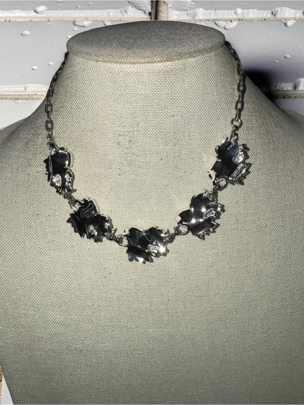 Sarah Coventry “Whispering Leaves” Necklace - Picture 5 of 7
